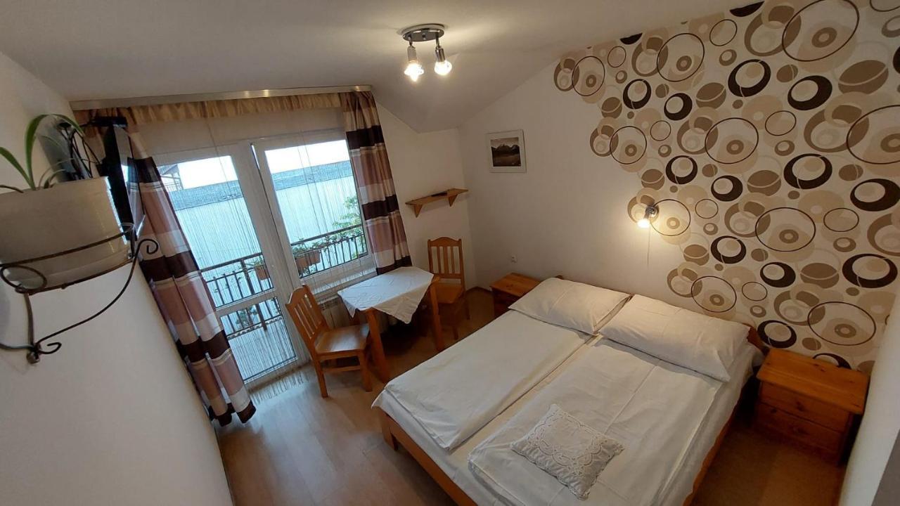 Pokoje Do Wynajecia U Lusi Apartamento Krościenko Quarto foto